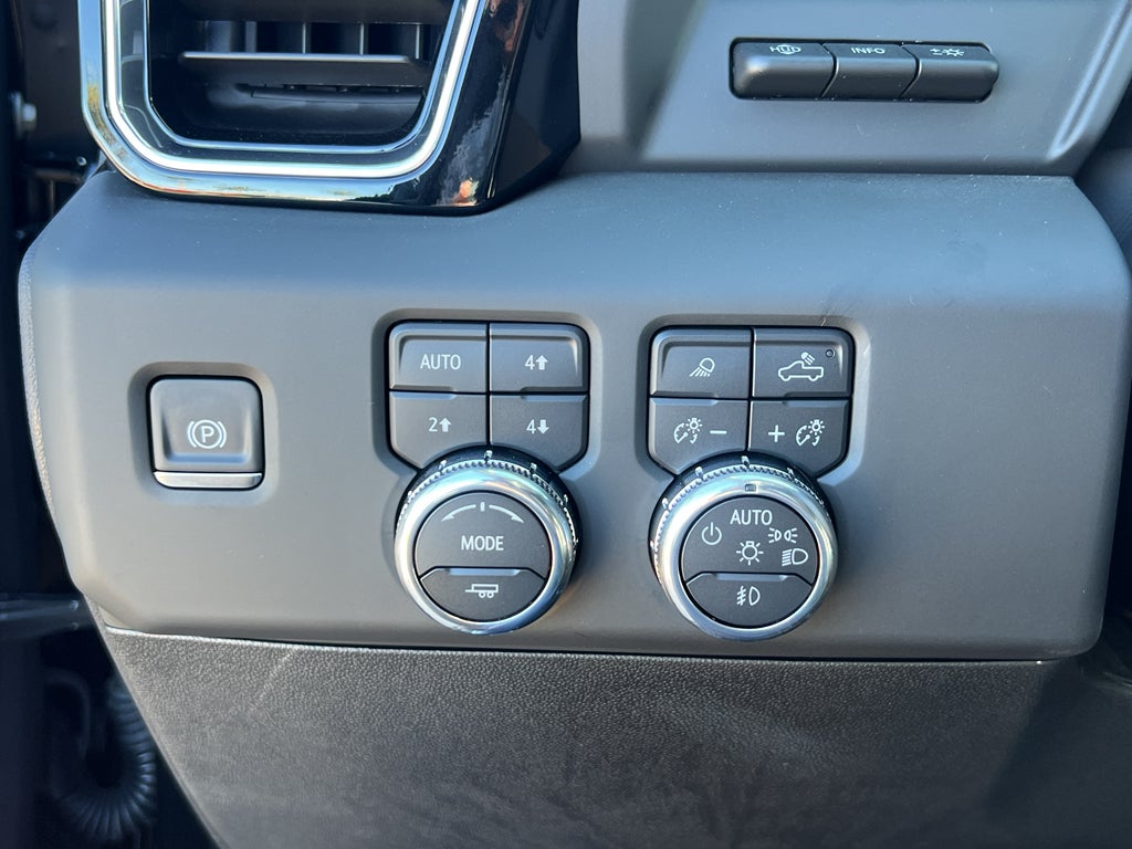 2025 GMC Sierra 2500 HD Denali