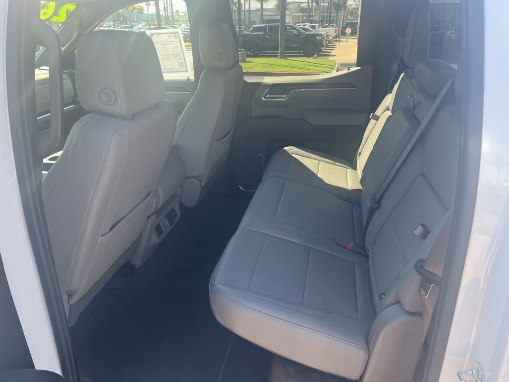 2026 GMC Sierra 1500 Crew Cab Short Box 2-Wheel Drive SLT