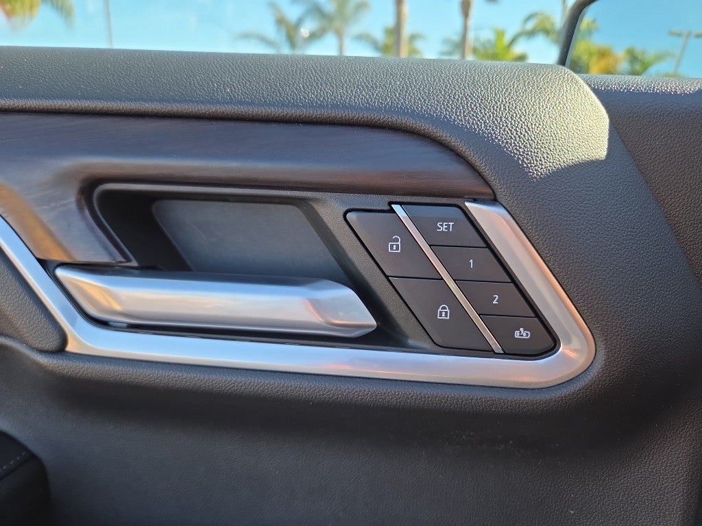 2022 GMC Sierra 1500 Crew Cab Short Box 4-Wheel Drive SLT