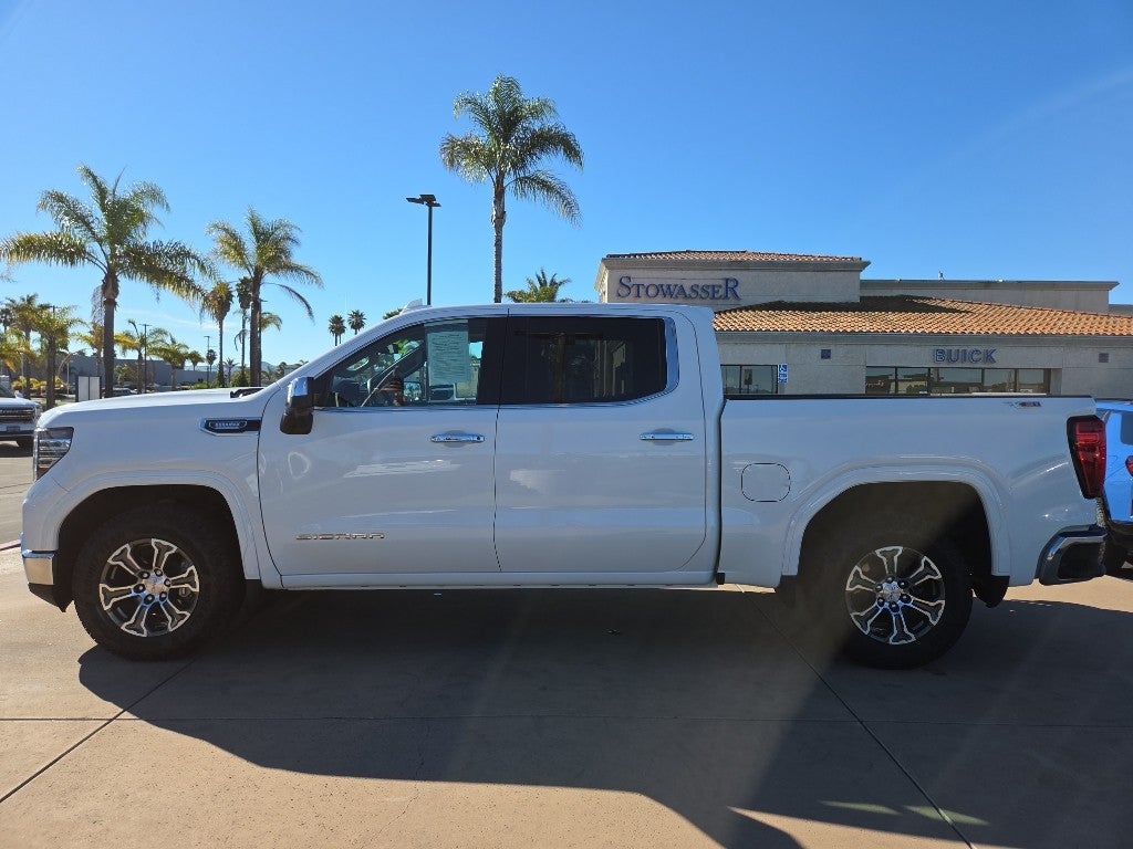 2022 GMC Sierra 1500 Crew Cab Short Box 4-Wheel Drive SLT