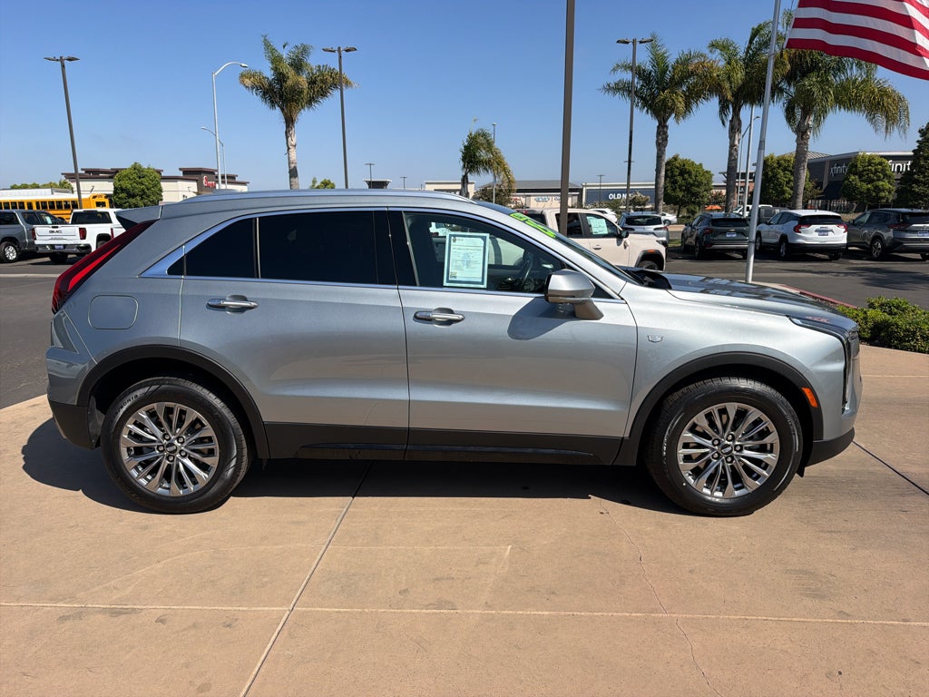 2025 Cadillac XT4 FWD 4dr Premium Luxury