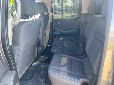 2024 Nissan Frontier Crew Cab 4x2 SV