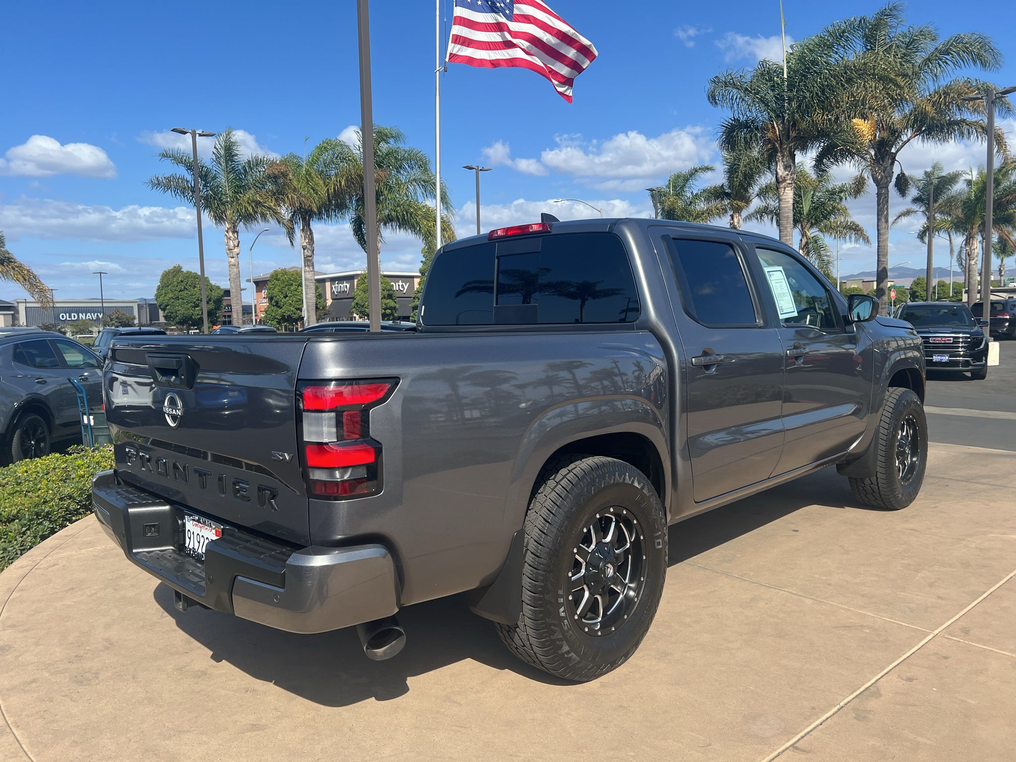 2024 Nissan Frontier Crew Cab 4x2 SV