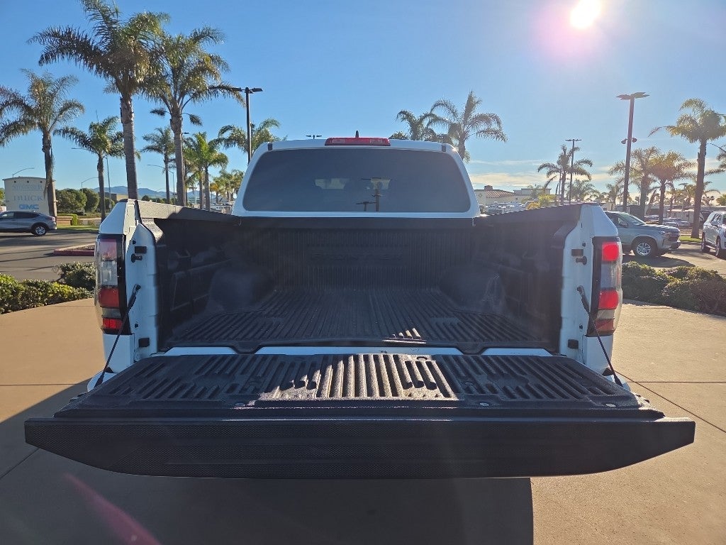 2023 Nissan Frontier Crew Cab 4x2 SV Auto