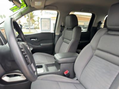 2024 Nissan Frontier Crew Cab 4x2 SV