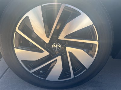 2024 Volkswagen Atlas 2.0T SE w/Technology FWD