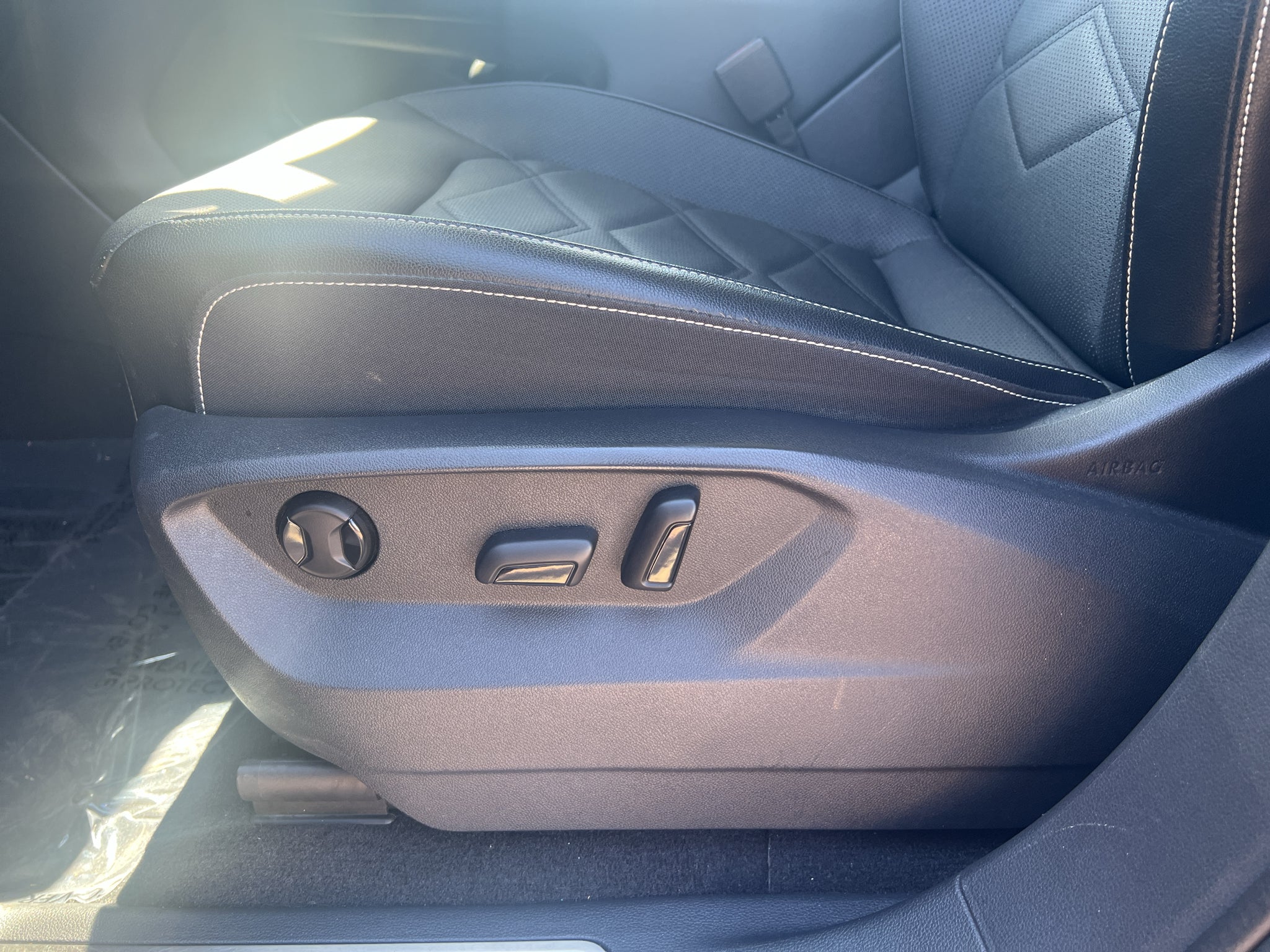 2024 Volkswagen Atlas 2.0T SE w/Technology FWD
