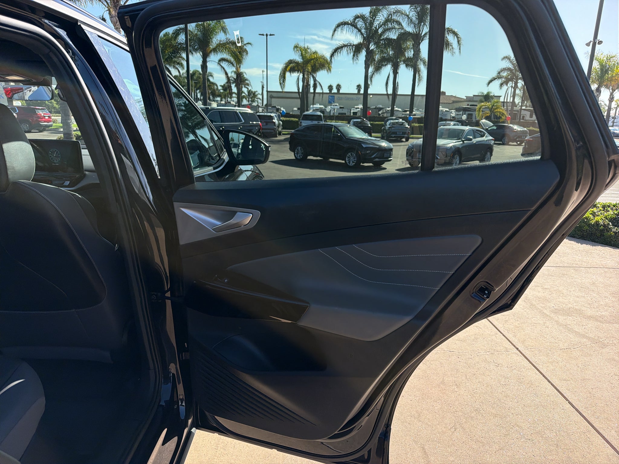 2023 Volkswagen ID.4 Pro RWD w/SK On Battery