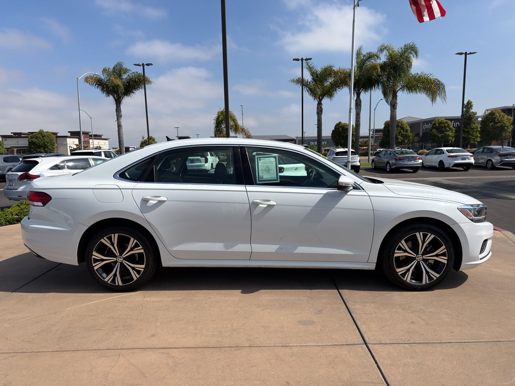 2022 Volkswagen Passat 2.0T SE Auto