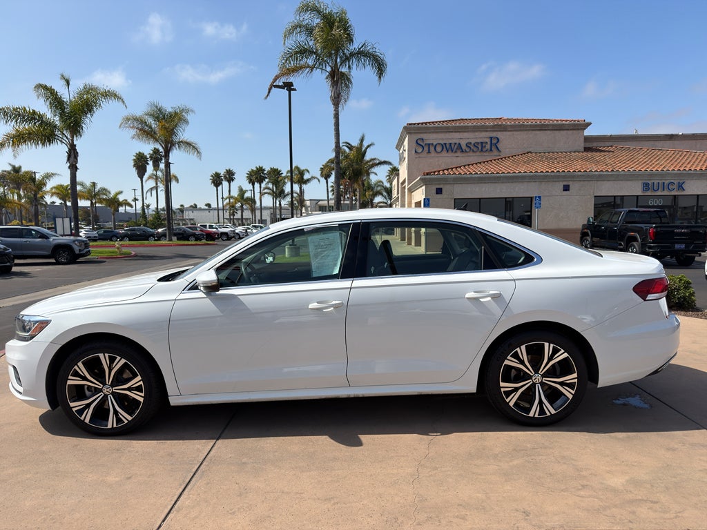 2022 Volkswagen Passat 2.0T SE Auto
