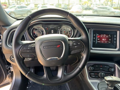 2016 Dodge Challenger 2dr Cpe SXT Plus