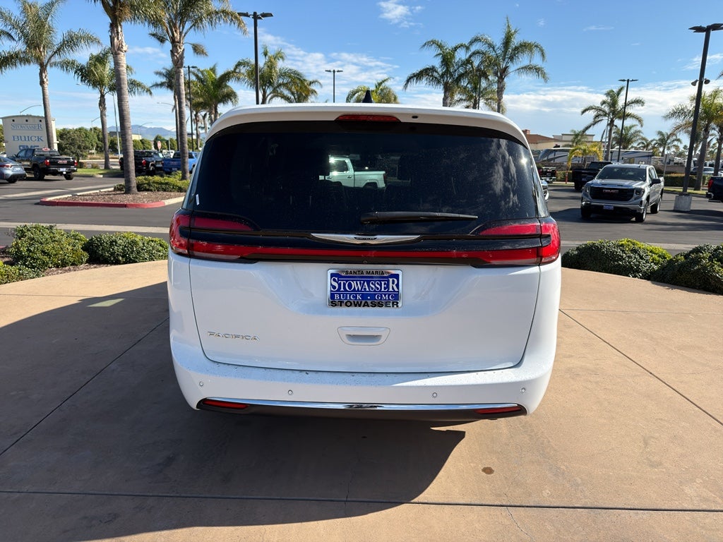 2023 Chrysler Pacifica Touring L FWD