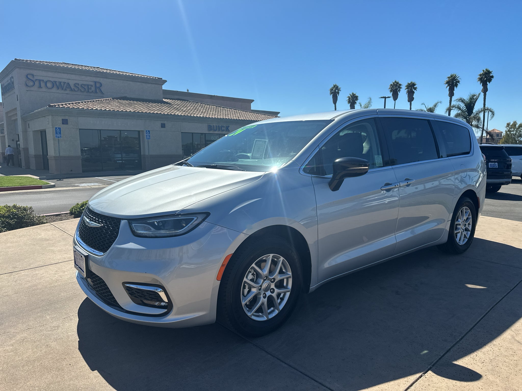 2024 Chrysler Pacifica Touring L FWD