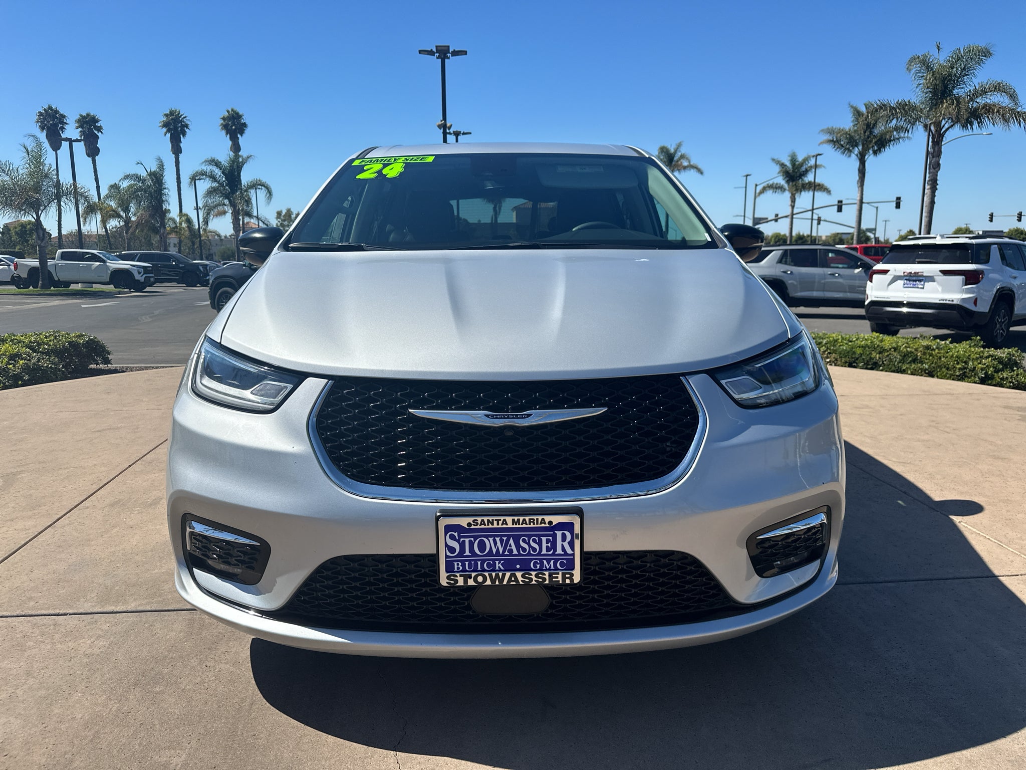 2024 Chrysler Pacifica Touring L FWD