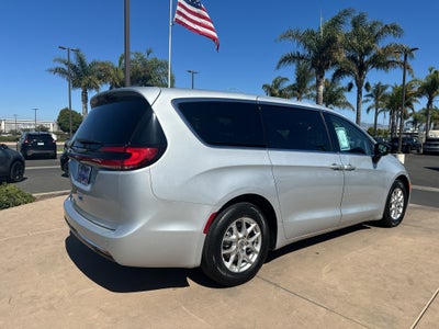 2024 Chrysler Pacifica Touring L FWD