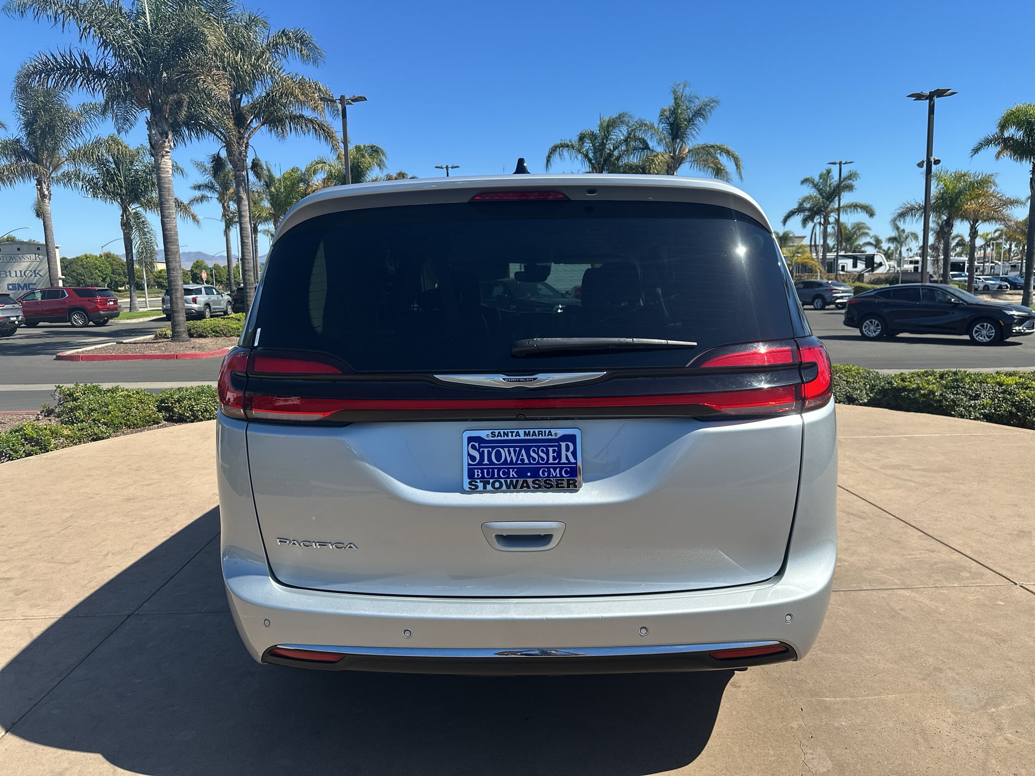 2024 Chrysler Pacifica Touring L FWD