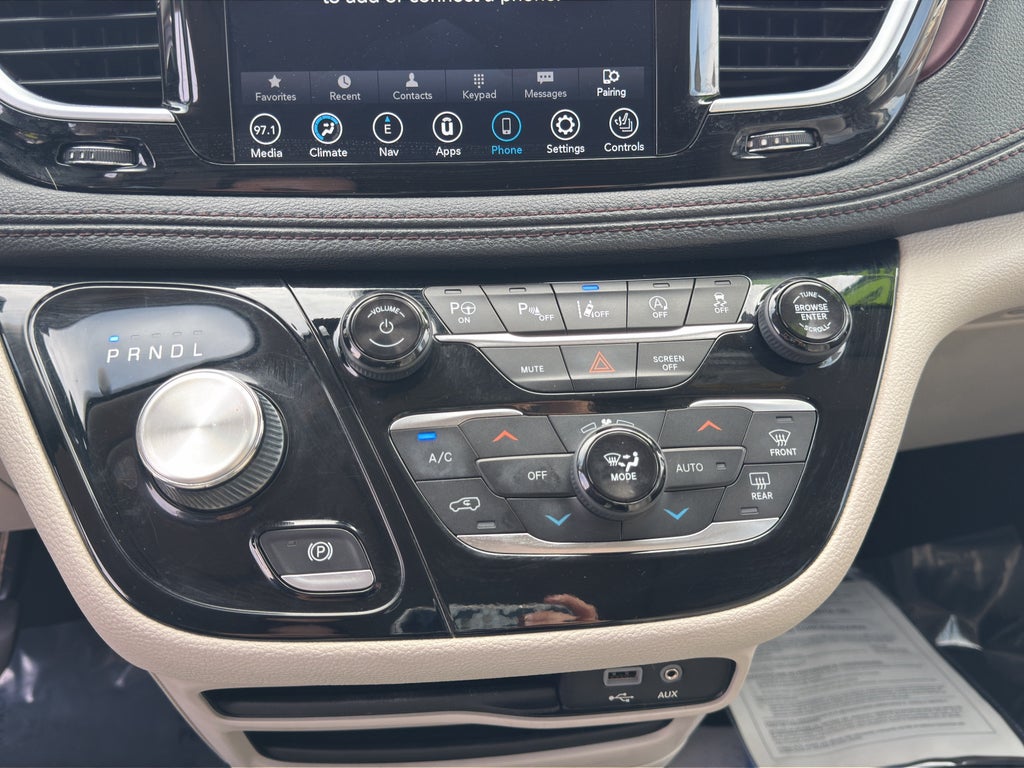 2020 Chrysler Pacifica Limited FWD