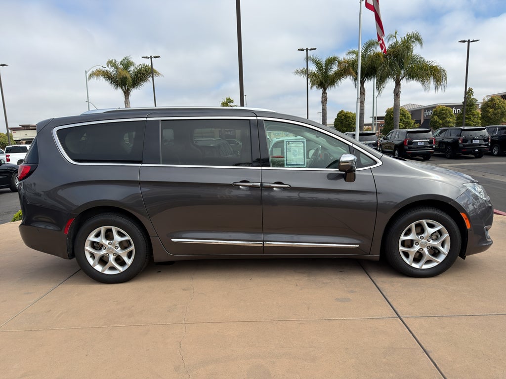 2020 Chrysler Pacifica Limited FWD
