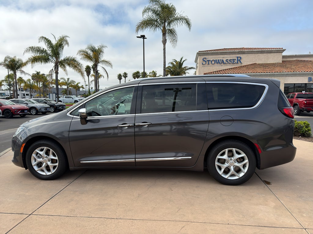 2020 Chrysler Pacifica Limited FWD