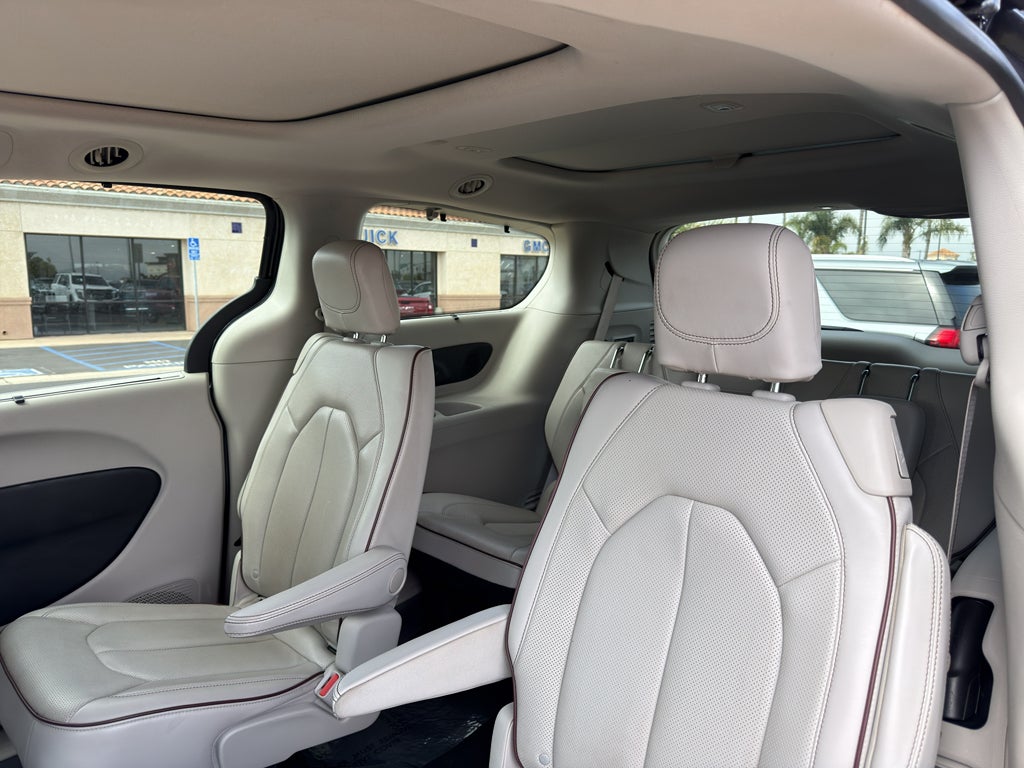 2020 Chrysler Pacifica Limited FWD