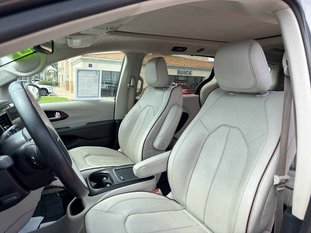 2020 Chrysler Pacifica Limited FWD