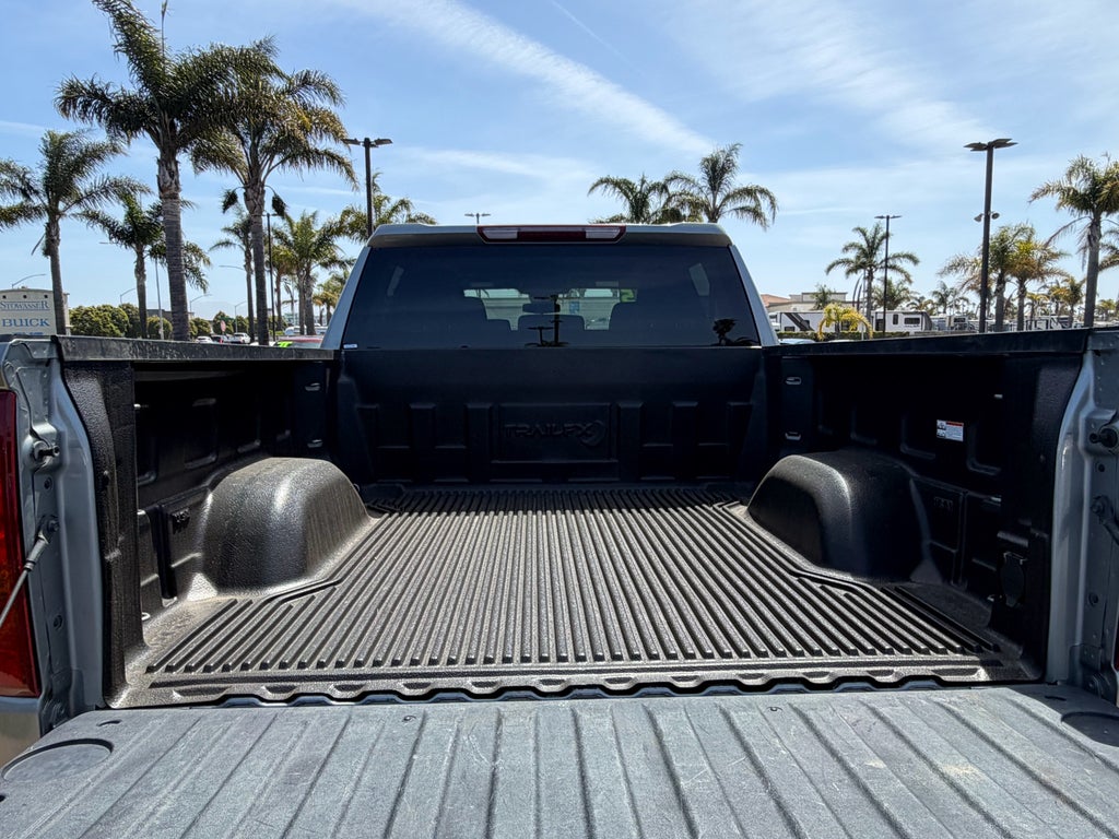 2025 Chevrolet Silverado 1500 Crew Cab Short Box 2-Wheel Drive LT