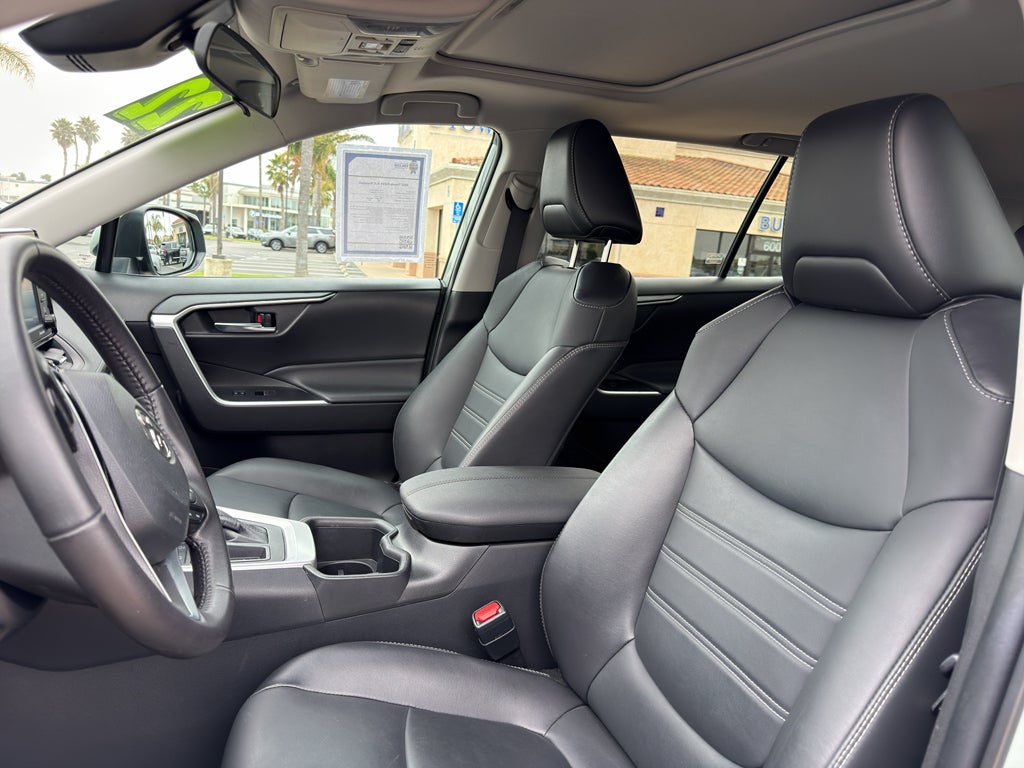 2022 Toyota RAV4 XLE Premium FWD (Natl)