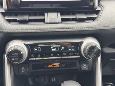 2024 Toyota RAV4 XLE FWD (GS)