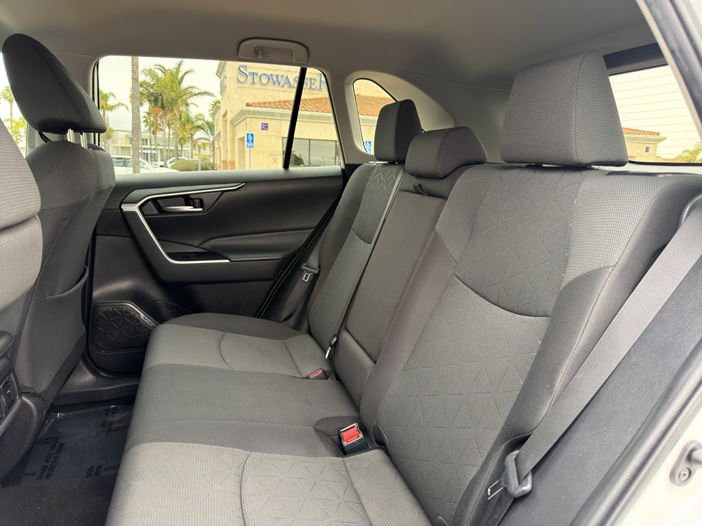 2024 Toyota RAV4 XLE FWD (GS)