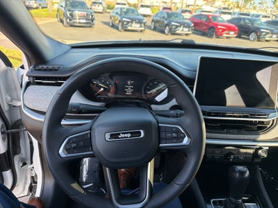 2023 Jeep Compass Latitude Lux 4x4