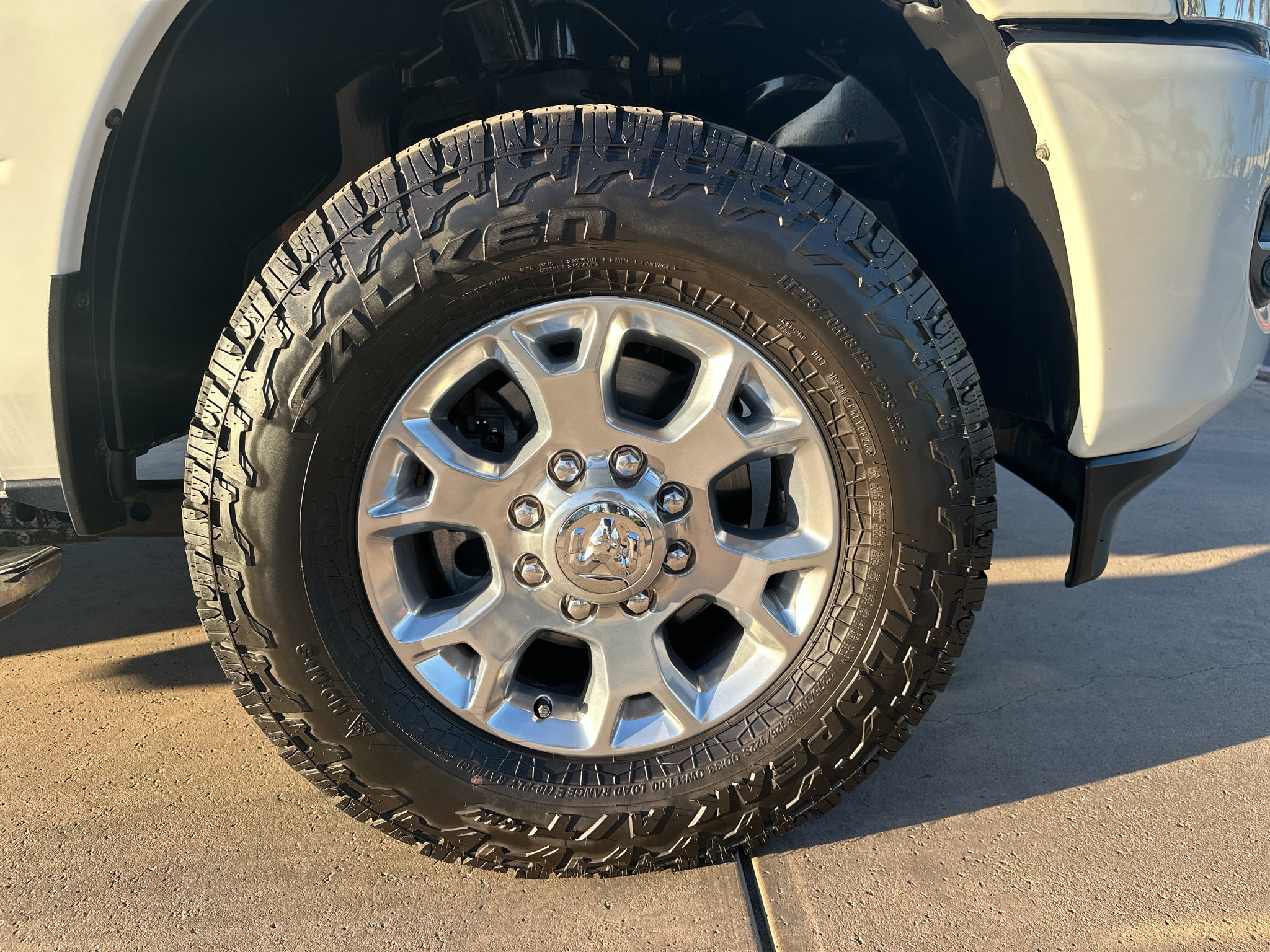 2024 RAM 2500 Laramie 4x4 Crew Cab 6'4" Box