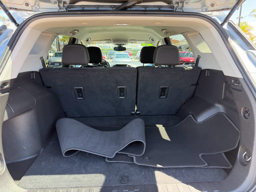 2024 GMC Terrain FWD 4dr SLE