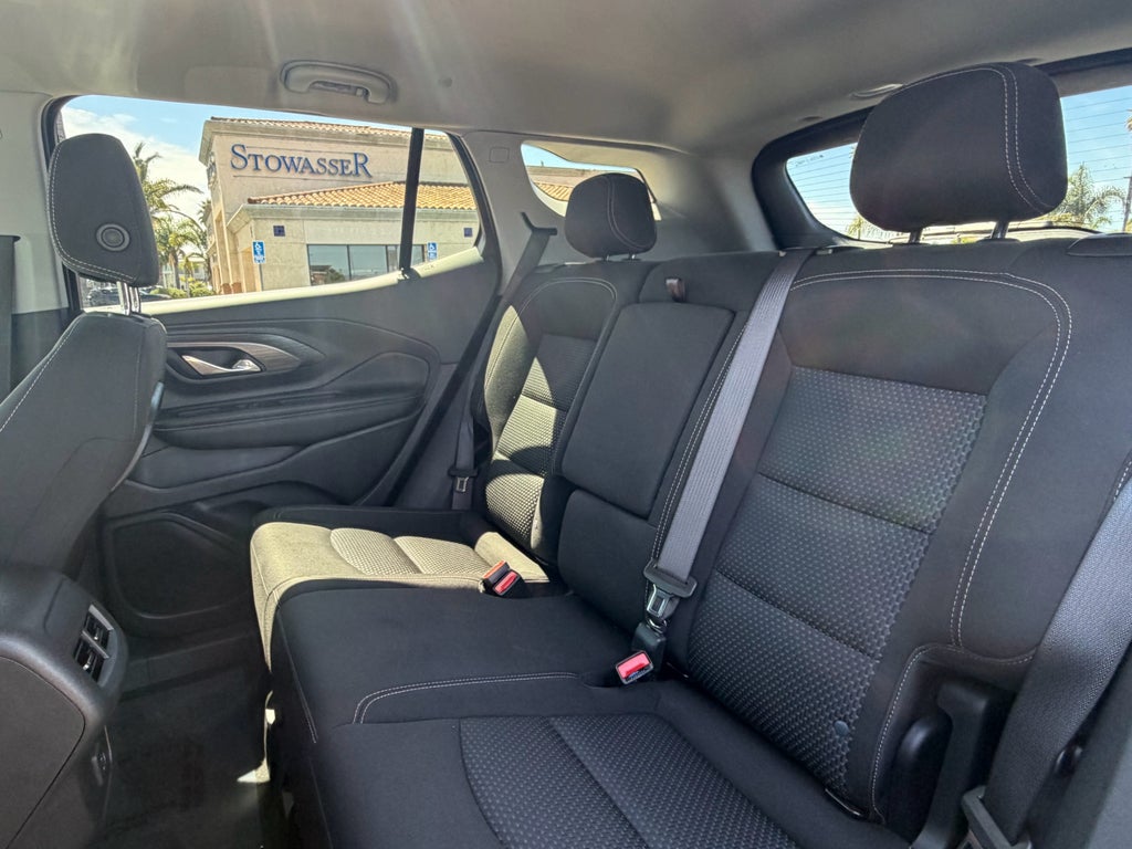 2024 GMC Terrain FWD 4dr SLE