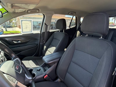 2024 GMC Terrain FWD 4dr SLE