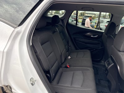2024 GMC Terrain FWD 4dr SLE