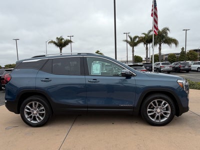 2024 GMC Terrain FWD 4dr SLT
