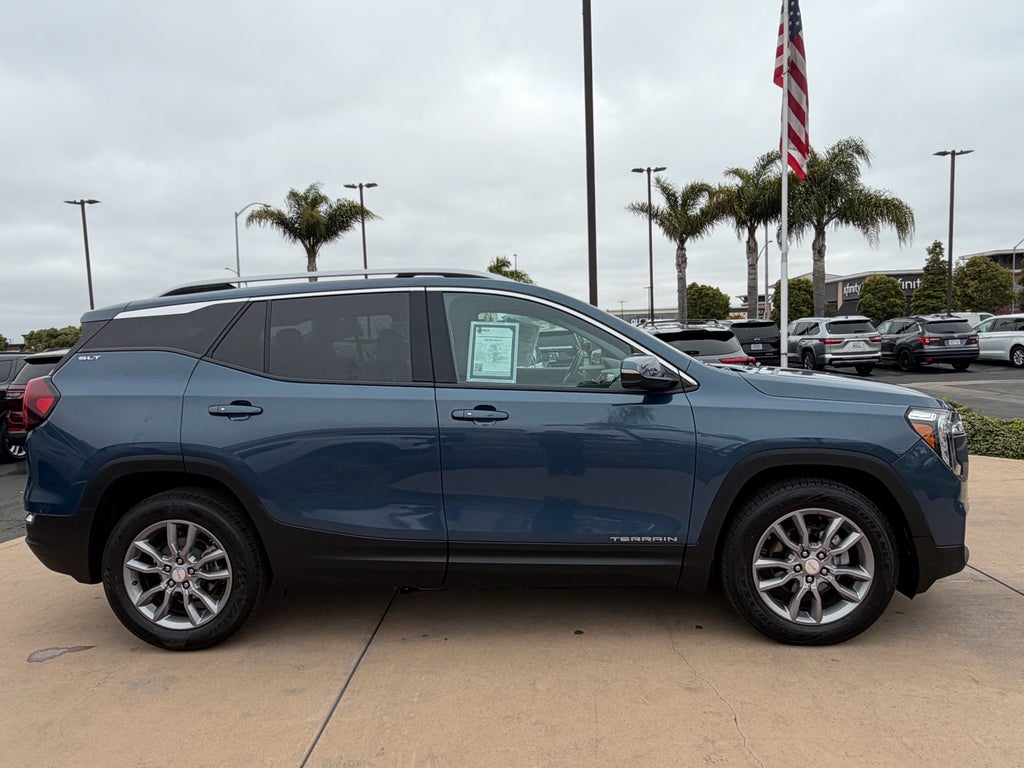2024 GMC Terrain FWD 4dr SLT