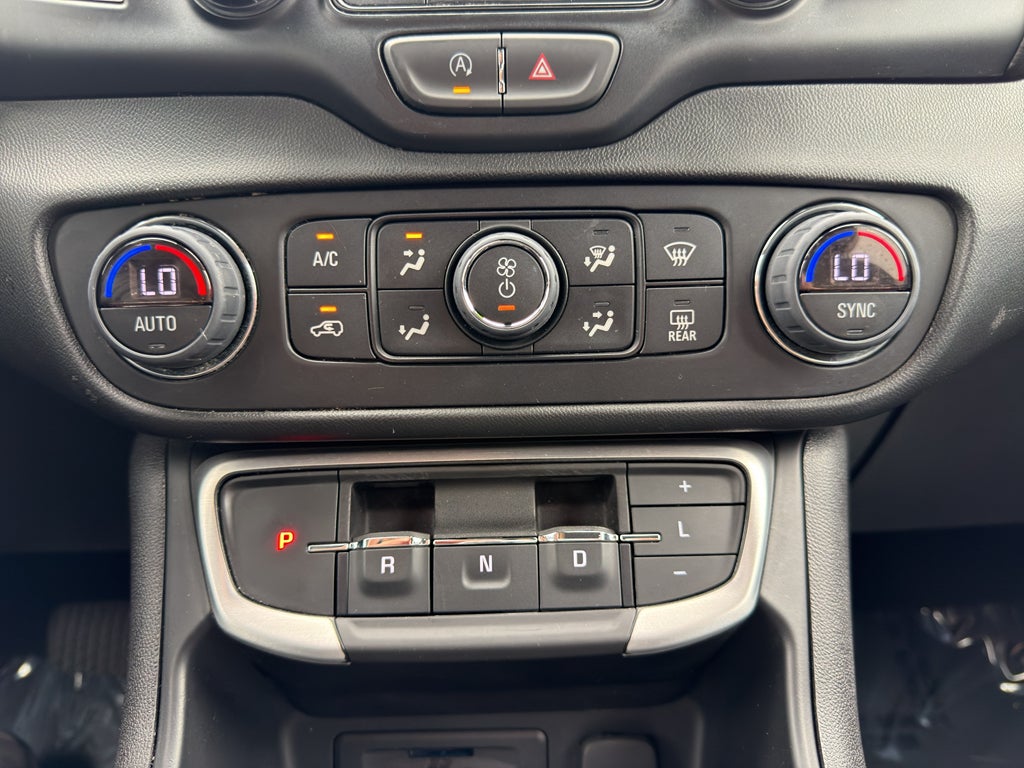 2023 GMC Terrain FWD 4dr SLT