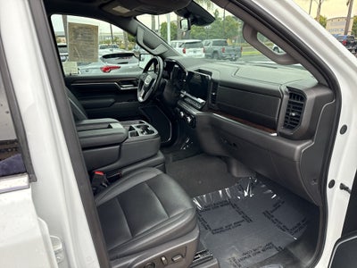 2025 GMC Sierra 1500 Crew Cab Short Box 4-Wheel Drive SLT
