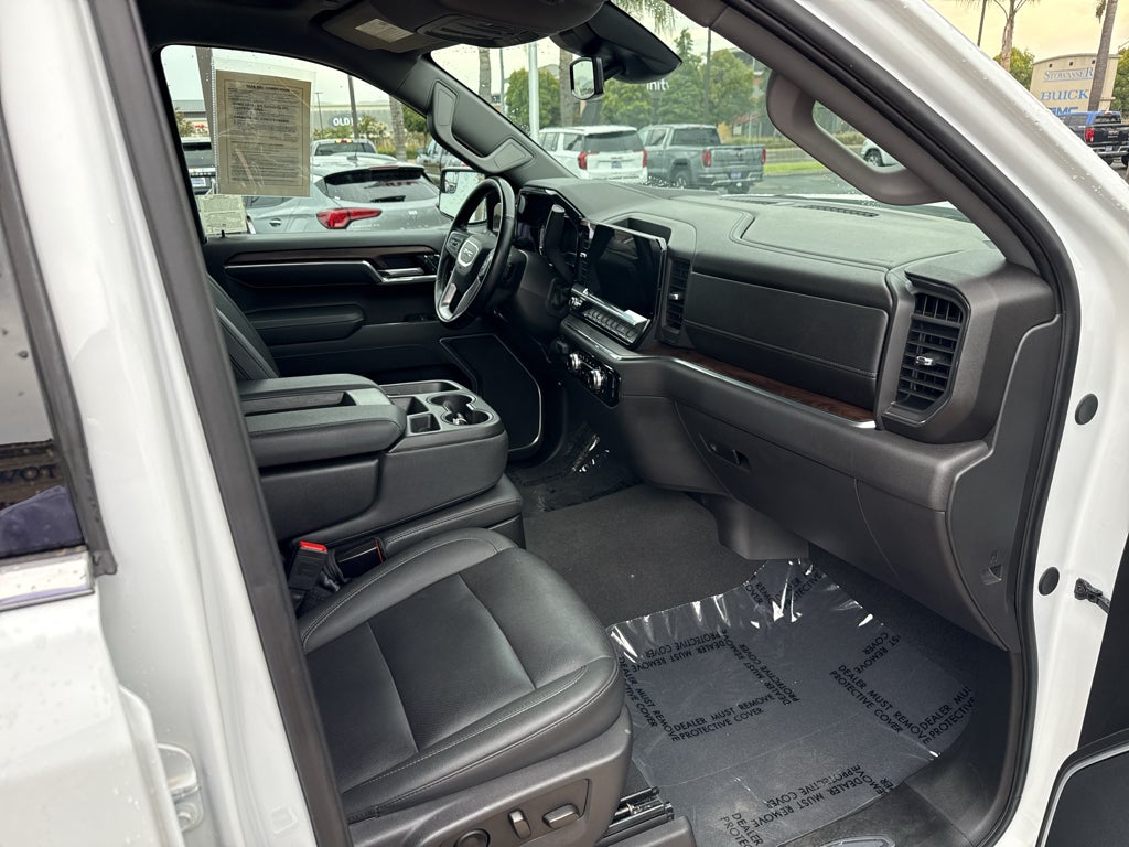 2025 GMC Sierra 1500 Crew Cab Short Box 4-Wheel Drive SLT