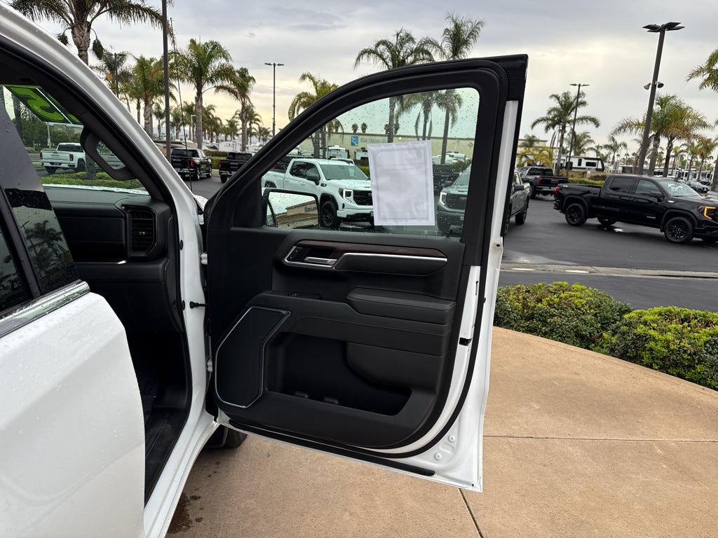 2025 GMC Sierra 1500 Crew Cab Short Box 4-Wheel Drive SLT