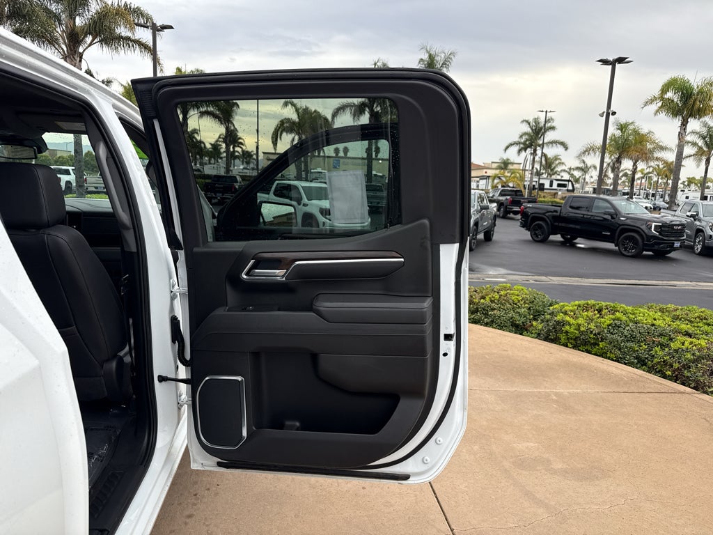 2025 GMC Sierra 1500 Crew Cab Short Box 4-Wheel Drive SLT