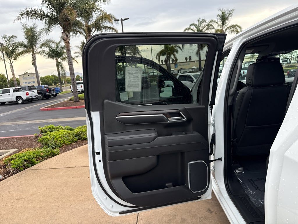 2025 GMC Sierra 1500 Crew Cab Short Box 4-Wheel Drive SLT