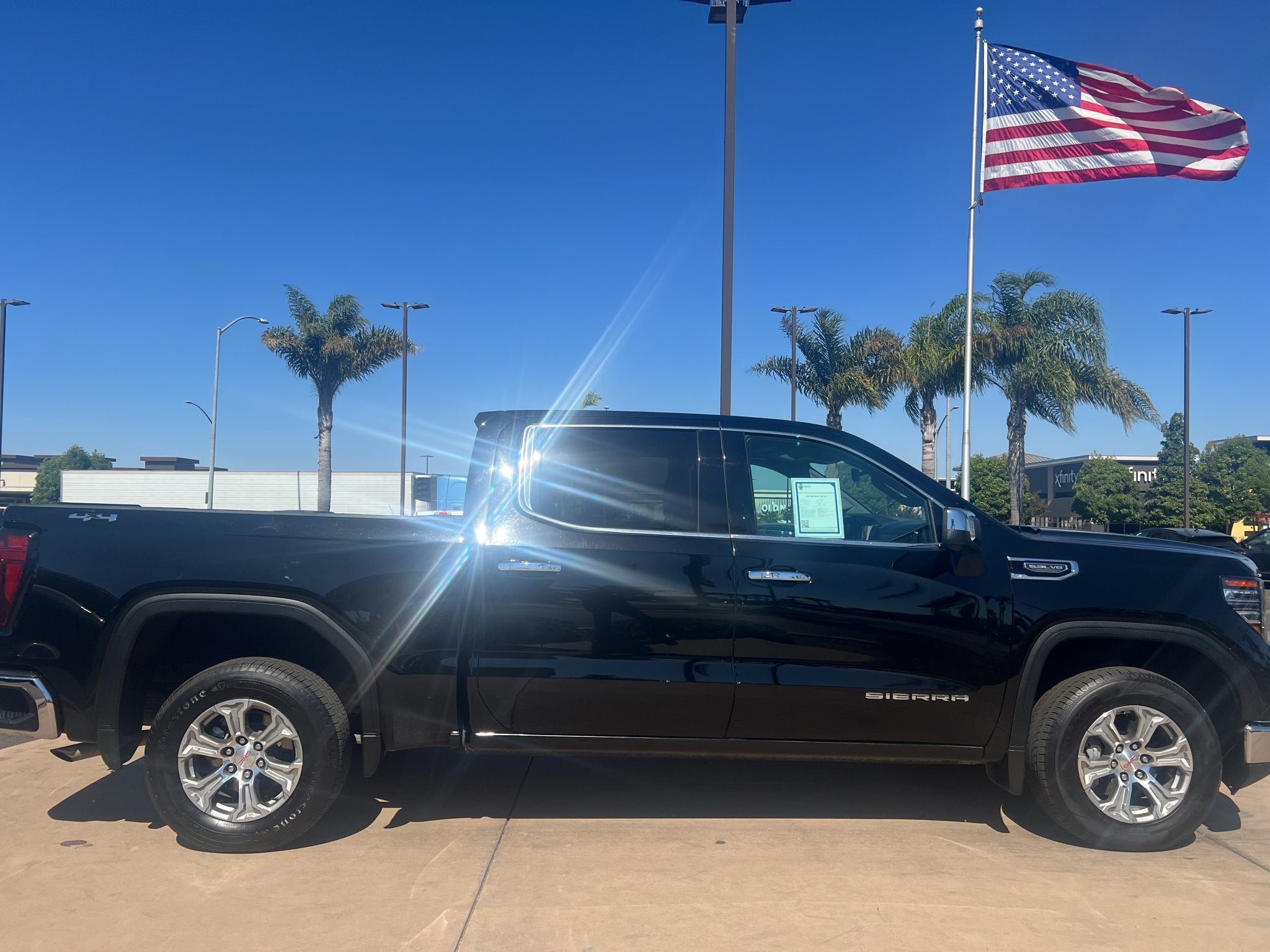 2025 GMC Sierra 1500 Crew Cab Short Box 4-Wheel Drive SLT