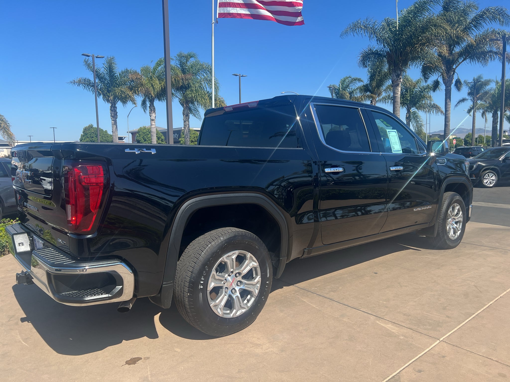2025 GMC Sierra 1500 Crew Cab Short Box 4-Wheel Drive SLT