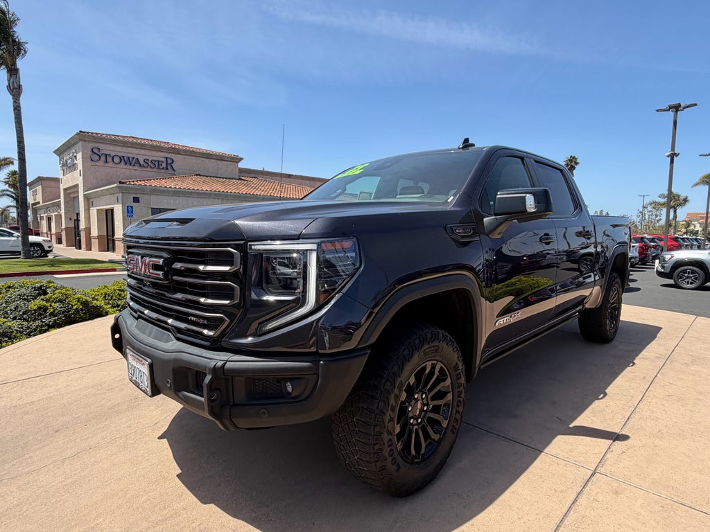 2023 GMC Sierra 4WD Crew Cab Short Box AT4X's photo