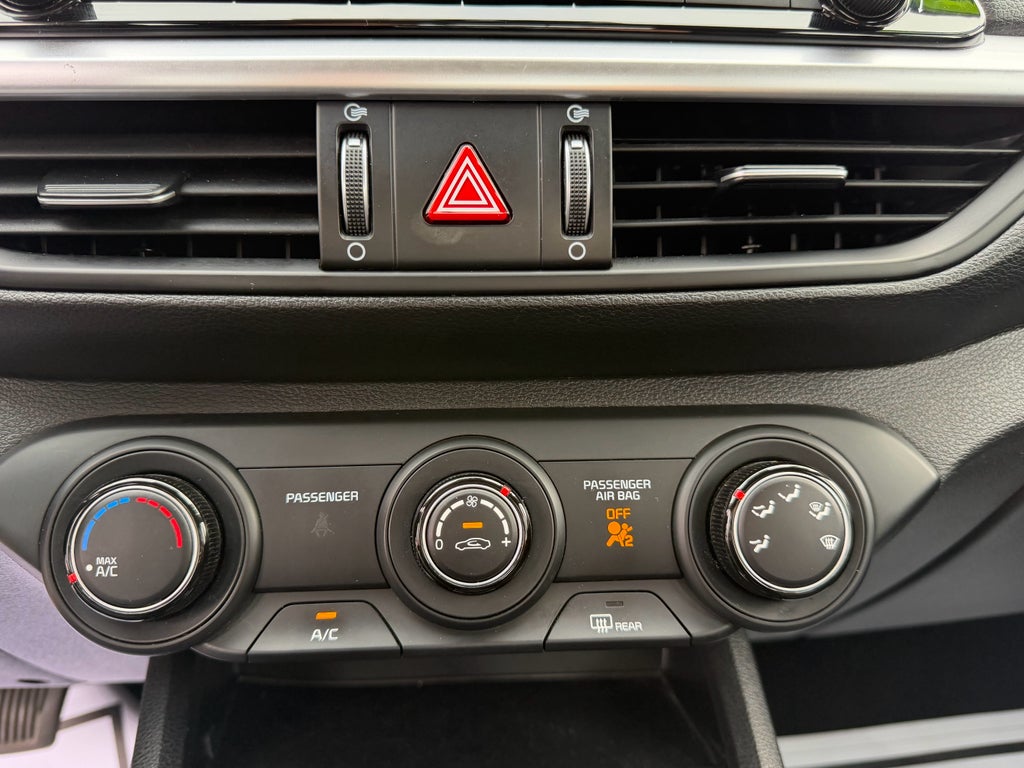 2023 Kia Forte LXS IVT