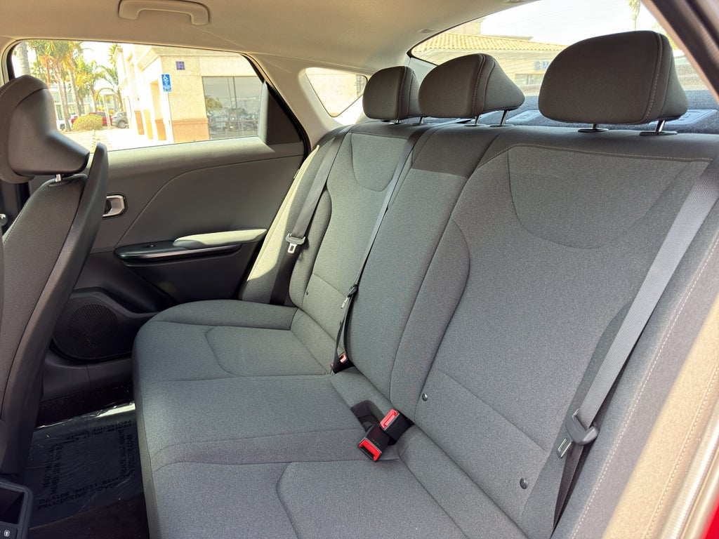 2025 Kia K4 LXS FWD