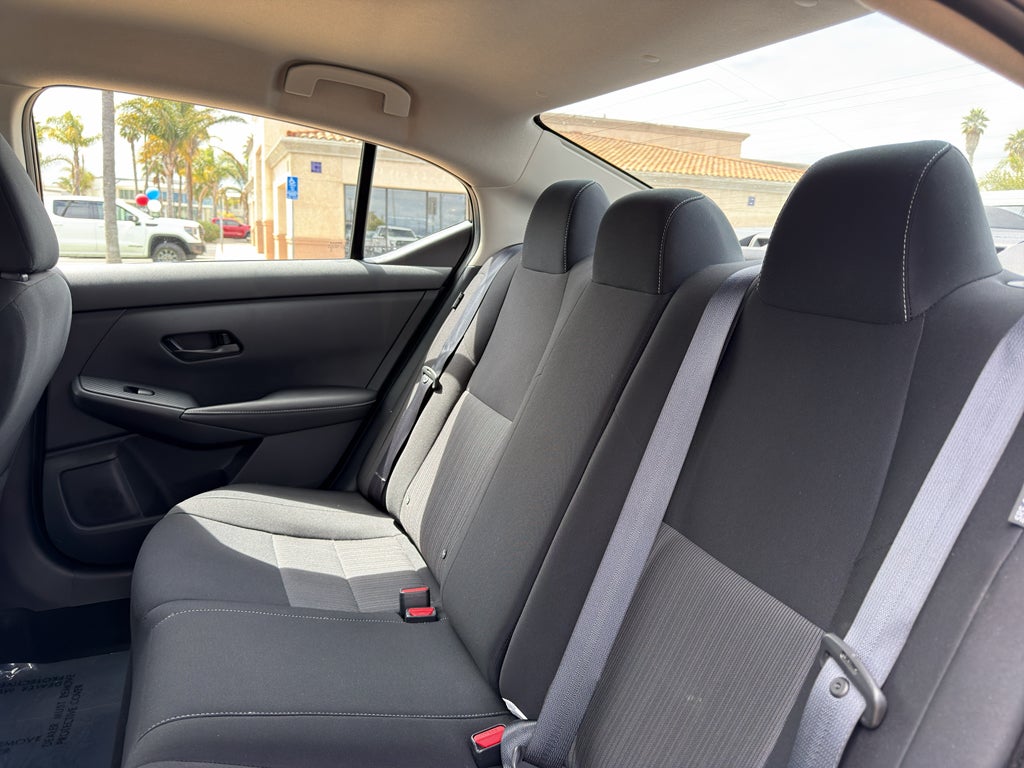 2025 Nissan Sentra SV CVT