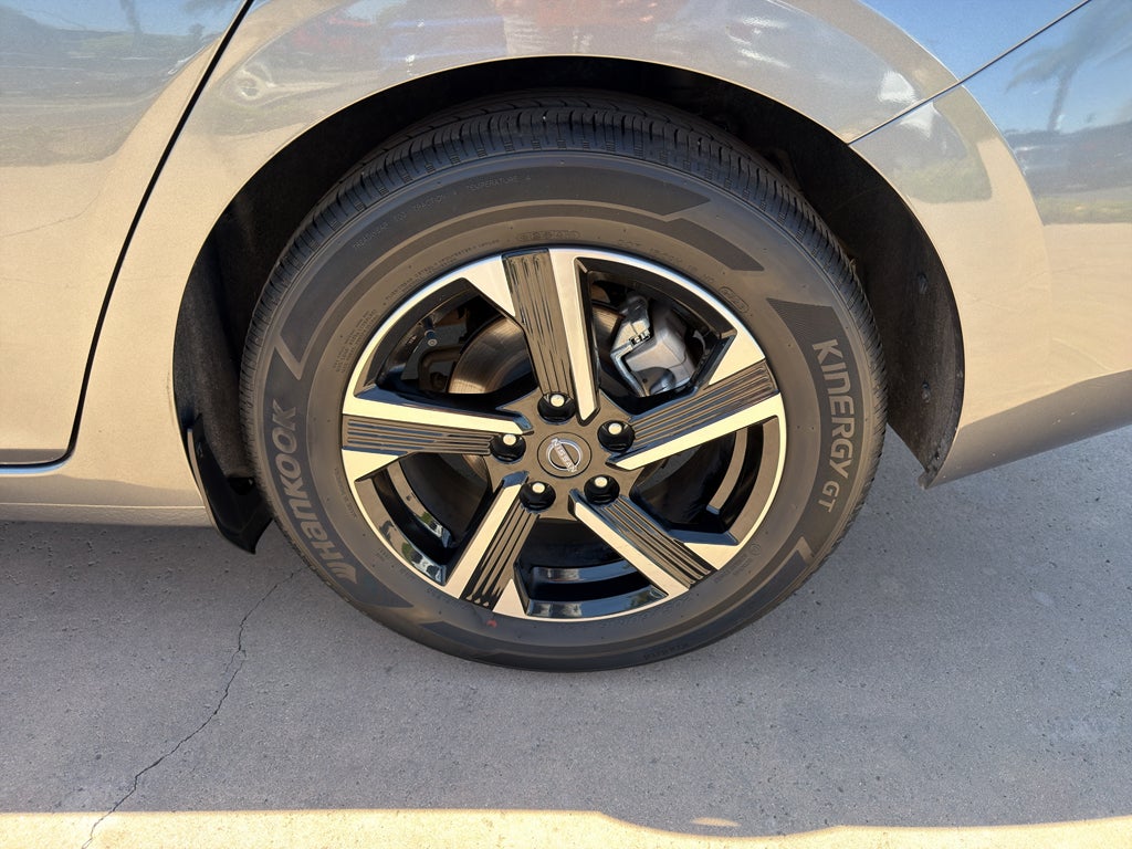 2024 Nissan Sentra SV CVT